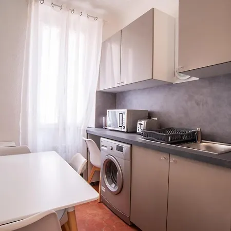 Bright 22 M Comfortable In Les Mimosas