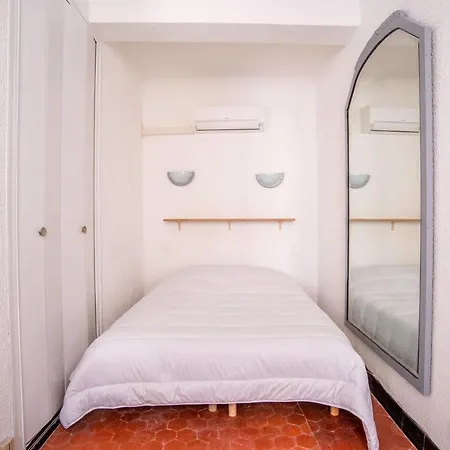 Bright 22 M Comfortable In Les Mimosas